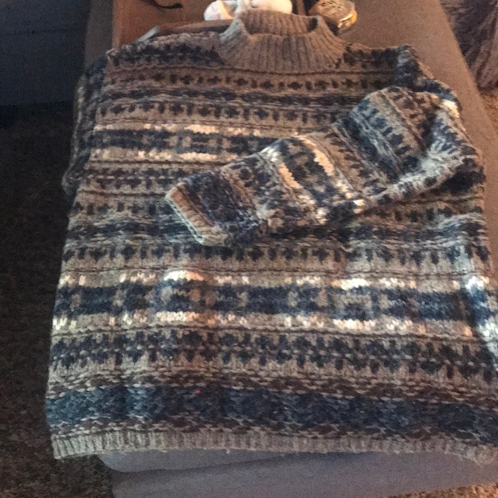 Wool blend hand knit county seat sweater